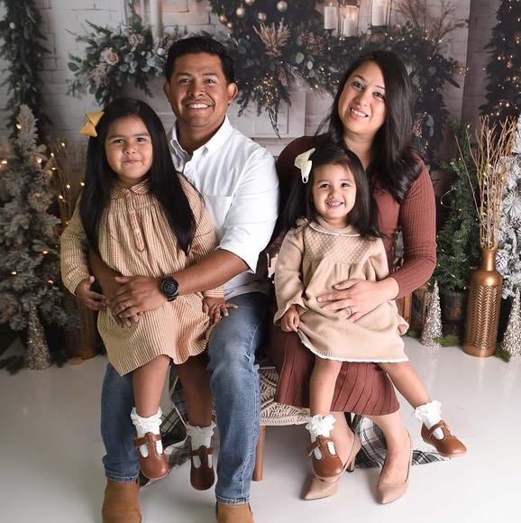 Meet your Posher, Cecilia - Picture 1 of 1